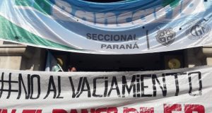 BERSA Paraná: Empleados protestan por reducción de personal que afectan la atención