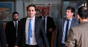 El juez Ramos Padilla llama a indagatoria a Macri, Carrió y Bonadío
