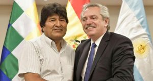 Evo Morales viajó a Cuba y desea radicarse en Argentina
