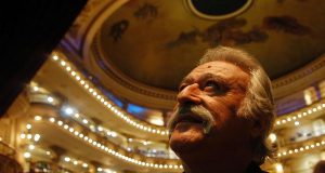 El folklore argentino de duelo: Murió César Isella