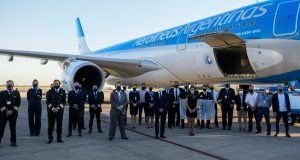 A las 21,20 de hoy despegó el avión de Aerolíneas Argentinas con destino a Moscú en busca de otra remesa de vacunas