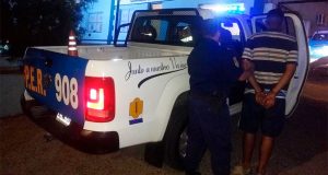 «Te voy a atar en el fondo y te voy a violar». La amenaza de un delincuente a empleada de drugstore en Paraná