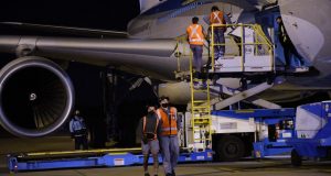 Llegaron, hace minutos, más Sputnik V y Argentina ya tiene más de 4.000.000 de dosis