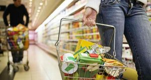 2 mil pesos por día necesita una familia tipo para no caer en la pobreza
