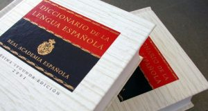 La RAE incorporó a su diccionario “covidiota” y otras palabras relacionadas a la pandemia