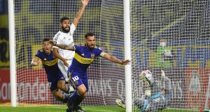 Boca le ganó a Santos y se consolida en la Copa