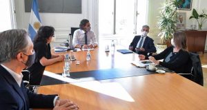 «Es enfermedad o frío. Habrá que viajar abrigado». El Gobierno ordenó trabar ventanillas para que no se cierren