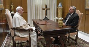 Deuda, pandemia y pobreza: la agenda de Alberto Fernández y el papa Francisco