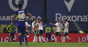Boca apeló a los penales, en el último, para eliminar a un River diezmado y digno