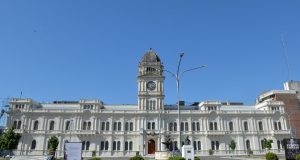 Desde éste lunes, y hasta el 4 de Junio, en el Gran Paraná y Concordia se podrá circular hasta las 20 hs. En el resto de Entre Ríos hasta las 12 de la noche