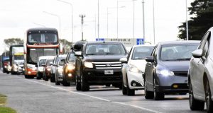 Ante la pandemia el Gobierno elimina el feriado puente del 24 de mayo para desalentar el turismo