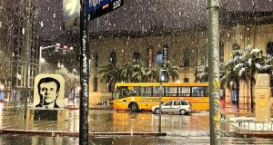 Volvió a nevar en Córdoba capital tras 14 años: las mejores fotos