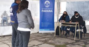 Como ya adelantamos, comenzó la entrega de la Tarjeta Alimentar en Paraná