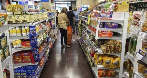 ¡Urgente..!! El gobierno dijo a fabricantes y supermercados que no podrán subir precios hasta el 7 de enero