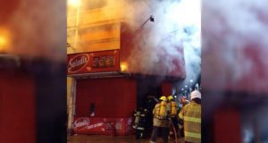 Muy lamentable… Incendio en kiosco céntrico de Paraná y se perdió todo