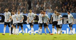 La Selección Argentina hizo el trámite y se despidió de los argentinos con un 3 a 0 a Venezuela