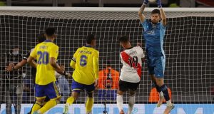 El arquero Agustín Rossi le ganó a River por 1 a 0 en el «Monumental»