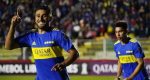 Con un penal inexistente e insólito Boca ganó en Bolivia y sigue con vida en la Libertadores