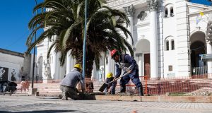 Continúa la obra de desagües de calle Papa Francisco frente a la Catedral de Paraná