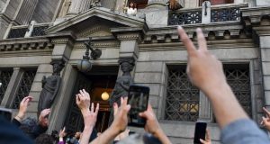 Mirá el amor de su pueblo por CRISTINA… Secuencias de fotos que hablan por si solas. Les va a ser imposible condenarla…