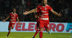 River ganó otra vez y se subió a la punta