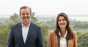 VILLAGUAY: Adán Bahl anunció a Claudia Monjo como compañera de fórmula para la gobernación de Entre Ríos