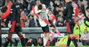 River armó una fiesta ante Colón… River camp… 2-0 a Colón y el título a mano