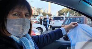 ¿Te acuerdas de esto..?? Las veces que Bullrich participó de protestas que ahora quiere prohibir